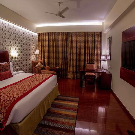 Ramada By Wyndham Jaipur Jaisinghpura Ξενοδοχείο Εξωτερικό φωτογραφία