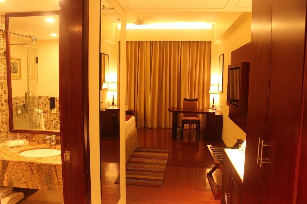 Ramada By Wyndham Jaipur Jaisinghpura Ξενοδοχείο Εξωτερικό φωτογραφία