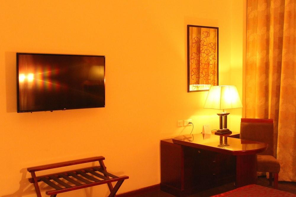 Ramada By Wyndham Jaipur Jaisinghpura Ξενοδοχείο Εξωτερικό φωτογραφία